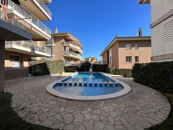 Foto 2 de Venta de piso en calle Ponent de 3 habitaciones con terraza y piscina