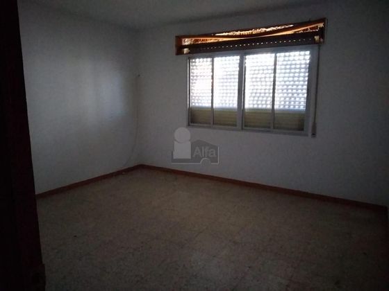 Foto 2 de Casa adosada en venta en Zarza de Granadilla de 4 habitaciones con terraza