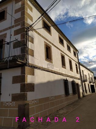 Foto 2 de Venta de casa en Villa del Campo de 8 habitaciones y 324 m²