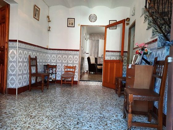 Foto 2 de Casa adossada en venda a calle Virgen de 4 habitacions amb terrassa