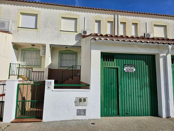 Foto 1 de Casa en venda a Brozas de 3 habitacions amb garatge i jardí