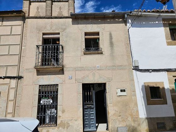 Foto 1 de Casa en venda a calle Santiago de 4 habitacions amb terrassa i balcó