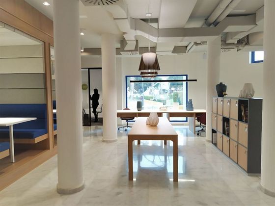 Foto 2 de Oficina en alquiler en Ensanche - Diputación de 80 m²