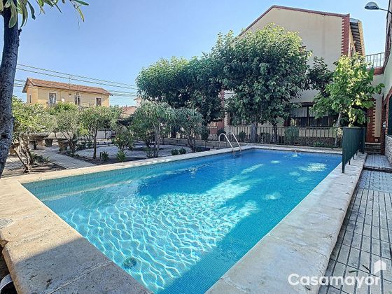 Foto 1 de Xalet en venda a calle Cura Planelles de 7 habitacions amb terrassa i piscina