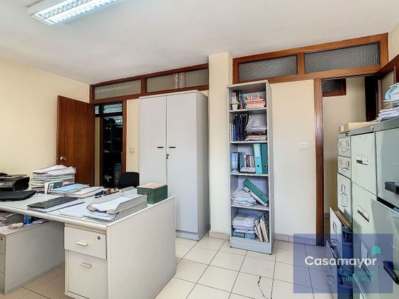 Foto 2 de Oficina en alquiler en Ensanche - Diputación de 119 m²