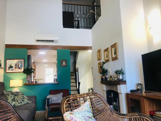 Foto 2 de Casa en venda a calle Portugal de 3 habitacions amb terrassa i jardí