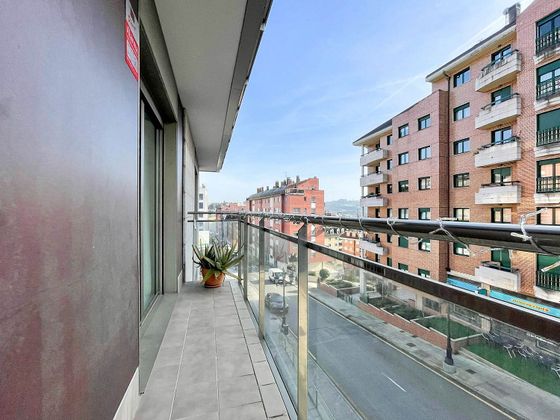 Foto 1 de Venta de piso en Montecerrao de 3 habitaciones con terraza y garaje