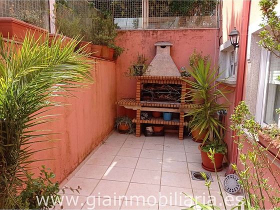 Foto 1 de Piso en venta en Mondariz de 3 habitaciones con terraza y garaje