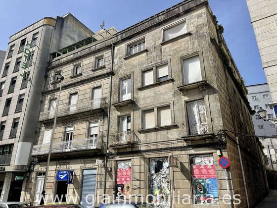 Foto 2 de Edifici en venda a plaza De Galicia de 940 m²