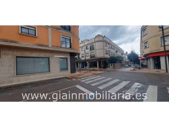 Foto 2 de Local en venda a calle Da Feira de 420 m²