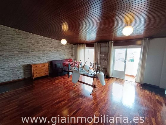 Foto 1 de Àtic en venda a Mondariz de 3 habitacions amb terrassa i garatge