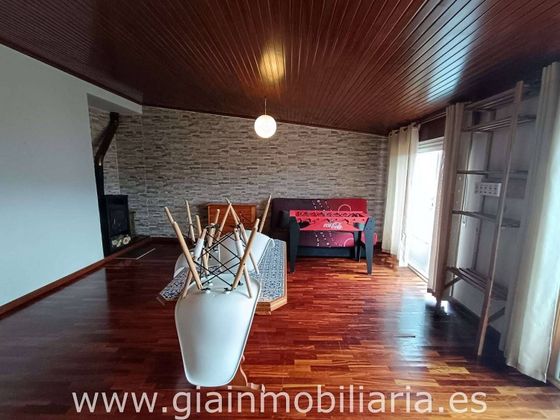 Foto 2 de Àtic en venda a Mondariz de 3 habitacions amb terrassa i garatge