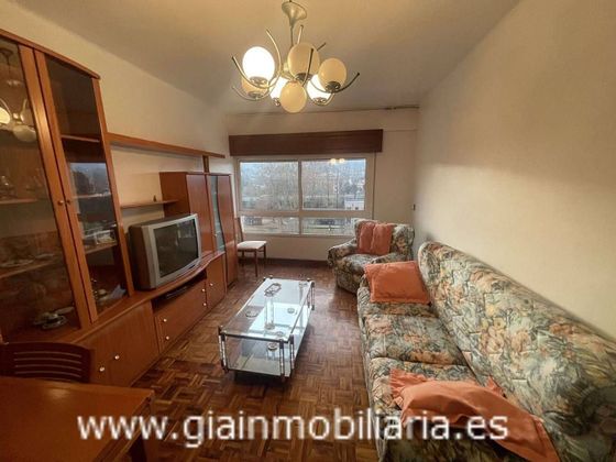 Foto 2 de Pis en venda a Porriño (O) de 4 habitacions amb balcó i calefacció