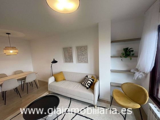Foto 2 de Venta de piso en calle Ángel de Lema y Marina de 2 habitaciones con garaje y calefacción