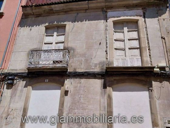 Foto 1 de Casa en venda a calle Ramón y Cajal de 3 habitacions i 328 m²