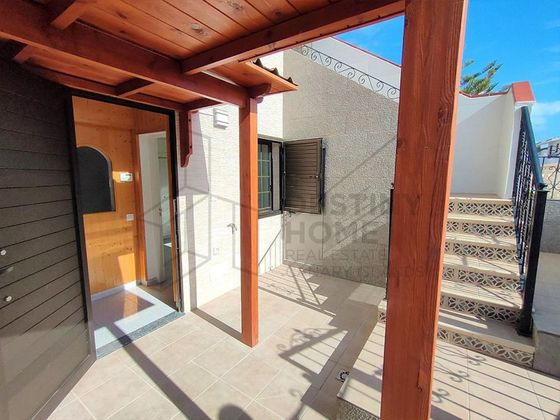 Foto 2 de Dúplex en venda a Caleta de Fuste de 4 habitacions amb terrassa