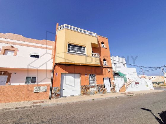 Foto 1 de Edifici en venda a La Charca-Majada Marcial de 288 m²