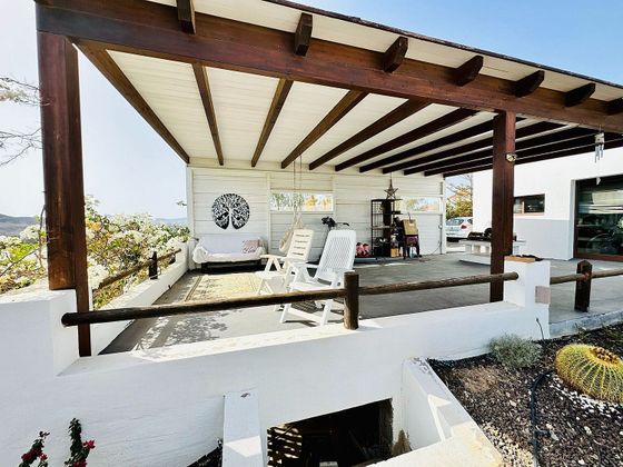 Foto 2 de Xalet en venda a calle Palmera Canaria de 3 habitacions amb terrassa i garatge