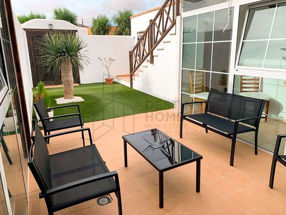 Foto 2 de Chalet en venta en Tuineje de 3 habitaciones con terraza y piscina