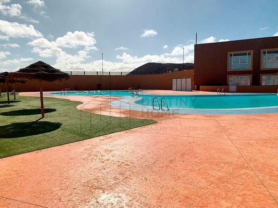 Foto 1 de Pis en venda a Corralejo de 3 habitacions amb terrassa i piscina