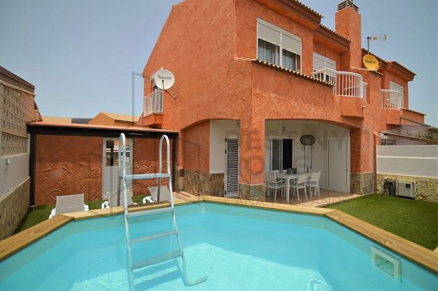 Foto 2 de Casa en lloguer a Corralejo de 3 habitacions amb terrassa i piscina