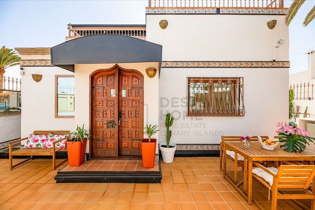 Foto 2 de Alquiler de chalet en Corralejo de 3 habitaciones con terraza y jardín