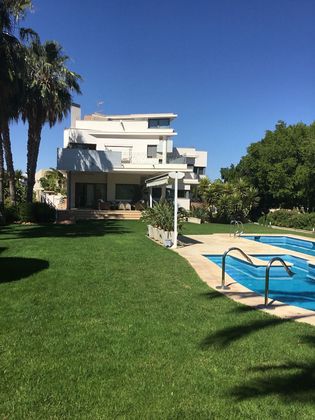 Foto 1 de Xalet en venda a Alicante Golf de 9 habitacions amb terrassa i piscina
