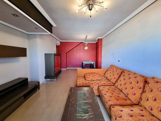 Foto 1 de Àtic en venda a Centro - San Vicente del Raspeig/Sant Vicent del Raspeig de 4 habitacions amb terrassa i garatge