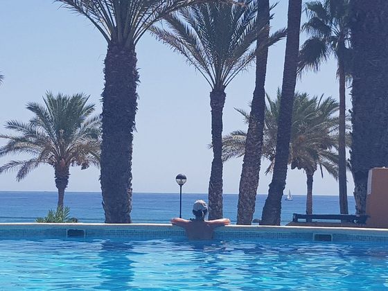 Foto 1 de Casa adossada en lloguer a Playa Mucha Vista de 3 habitacions amb terrassa i piscina
