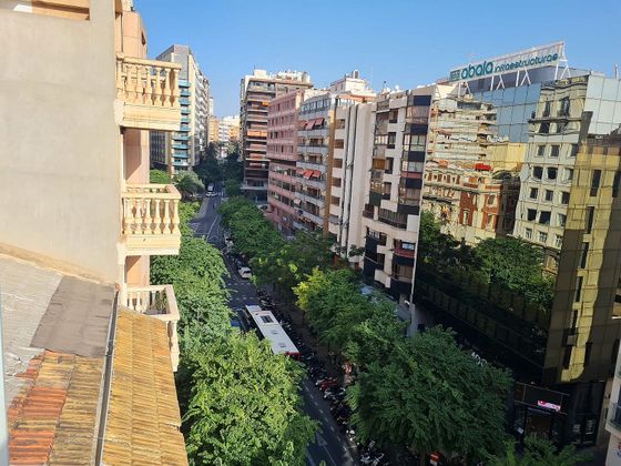Foto 1 de Estudi en venda a Centro - Alicante amb terrassa i balcó