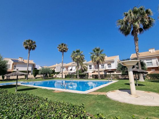 Foto 1 de Casa en venta en Playa Mucha Vista de 4 habitaciones con terraza y piscina