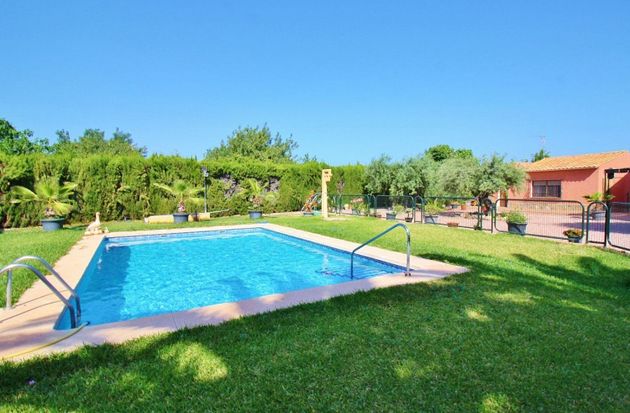 Foto 2 de Xalet en venda a La Huerta de 7 habitacions amb terrassa i piscina
