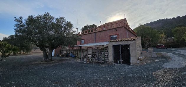 Foto 2 de Xalet en venda a El Fondo de les Neus-El Hondon de las Nieves de 4 habitacions amb terrassa i piscina