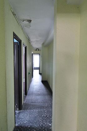 Foto 1 de Venta de piso en La Constitución - Canaleta de 4 habitaciones con balcón y ascensor