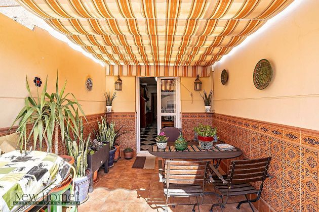 Foto 2 de Casa adossada en venda a Zona Santo Domingo de 4 habitacions amb terrassa