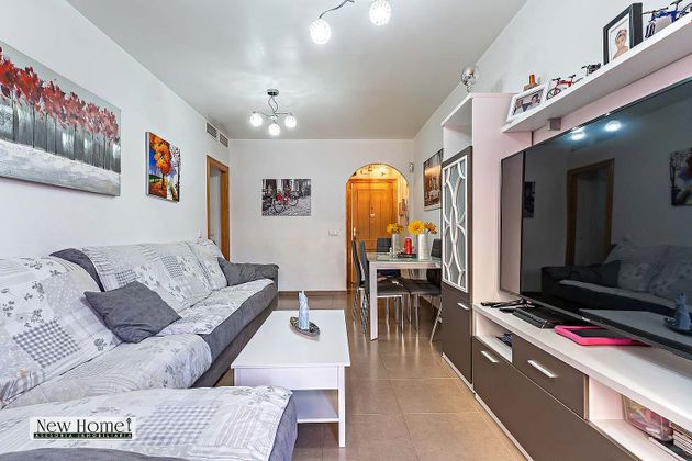 Foto 2 de Piso en venta en Carretera Mojonera – Cortijos de Marín de 2 habitaciones con garaje y ascensor