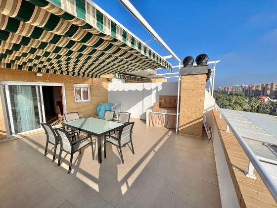 Foto 1 de Venta de ático en calle Moscatell de 2 habitaciones con terraza y piscina