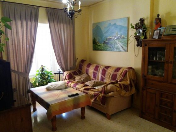 Foto 2 de Casa adossada en venda a Este-Delicias de 3 habitacions amb piscina i aire acondicionat