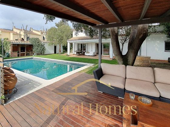 Foto 2 de Chalet en venta en Sant Vicenç de Montalt de 5 habitaciones con terraza y piscina