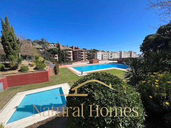 Foto 1 de Piso en venta en Sant Vicenç de Montalt de 4 habitaciones con terraza y piscina