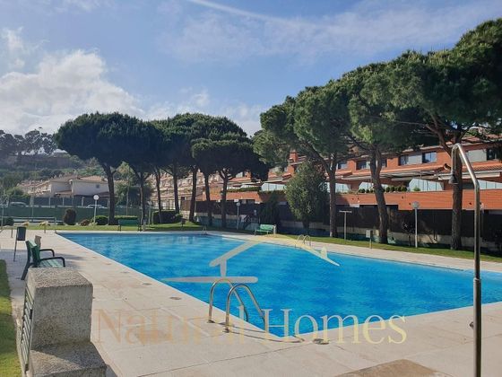 Foto 1 de Casa en alquiler en Sant Vicenç de Montalt de 4 habitaciones con terraza y piscina
