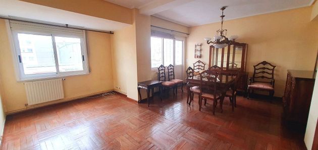 Foto 2 de Pis en venda a Juan Flórez - San Pablo de 4 habitacions amb terrassa i balcó