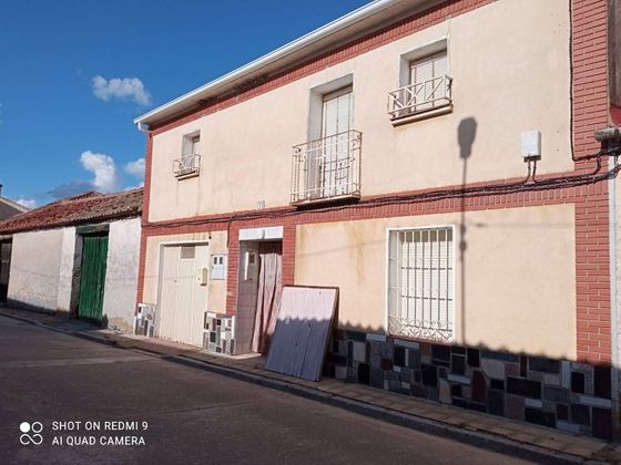 Foto 2 de Casa en venda a Marazoleja de 6 habitacions amb terrassa i garatge