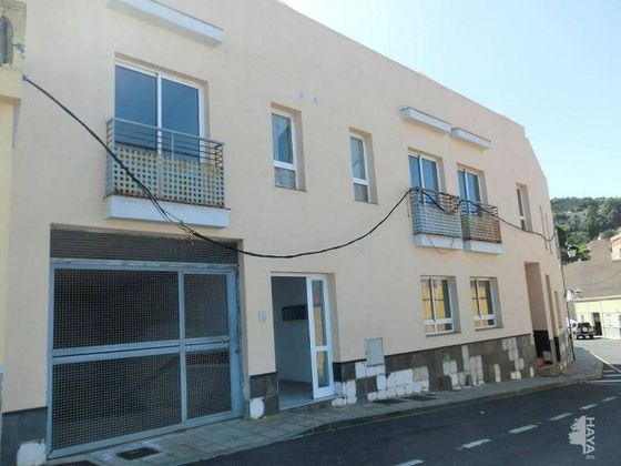 Foto 1 de Pis en venda a calle Arguayo de 14 habitacions amb terrassa i garatge