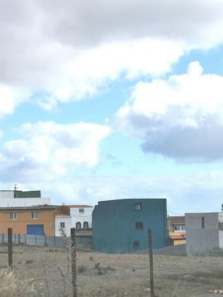 Foto 1 de Venta de terreno en calle Los Desamparados de 2403 m²