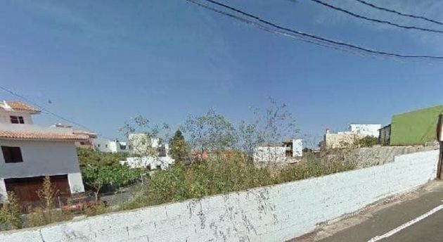 Foto 1 de Venta de terreno en calle Los Reyes de 1200 m²