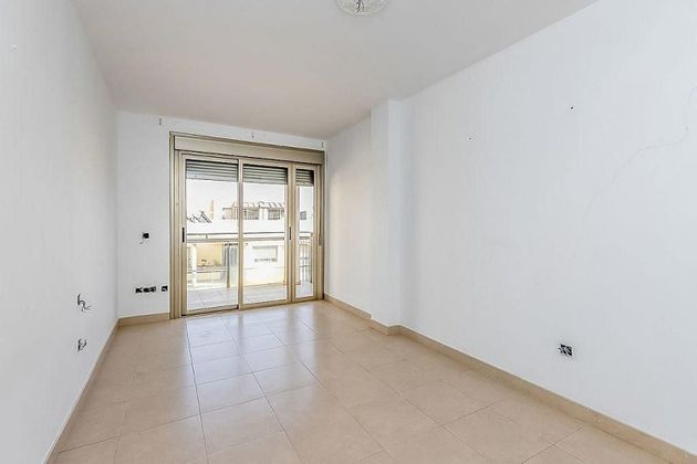 Foto 2 de Venta de piso en calle El Garabato de 3 habitaciones con terraza y garaje