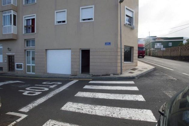 Foto 2 de Venta de local en calle Spoleto de 300 m²