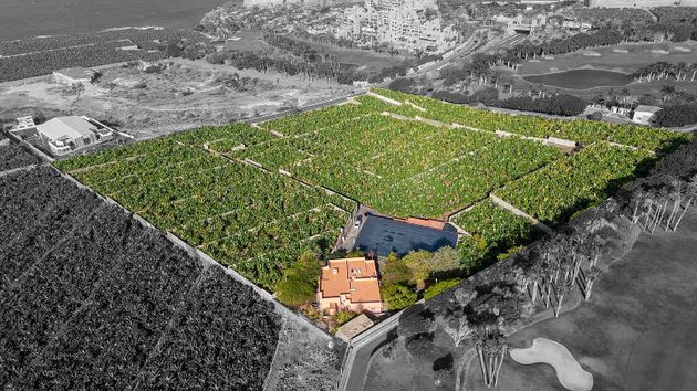 Foto 2 de Casa rural en venda a calle Teide de 3 habitacions amb terrassa i jardí