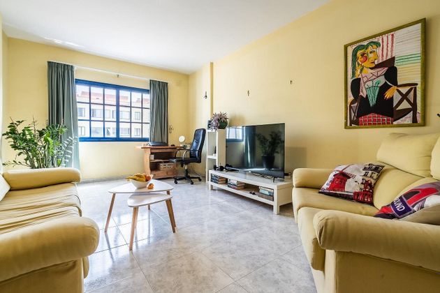 Foto 1 de Dúplex en venda a calle La Jaquita de 2 habitacions amb terrassa i garatge